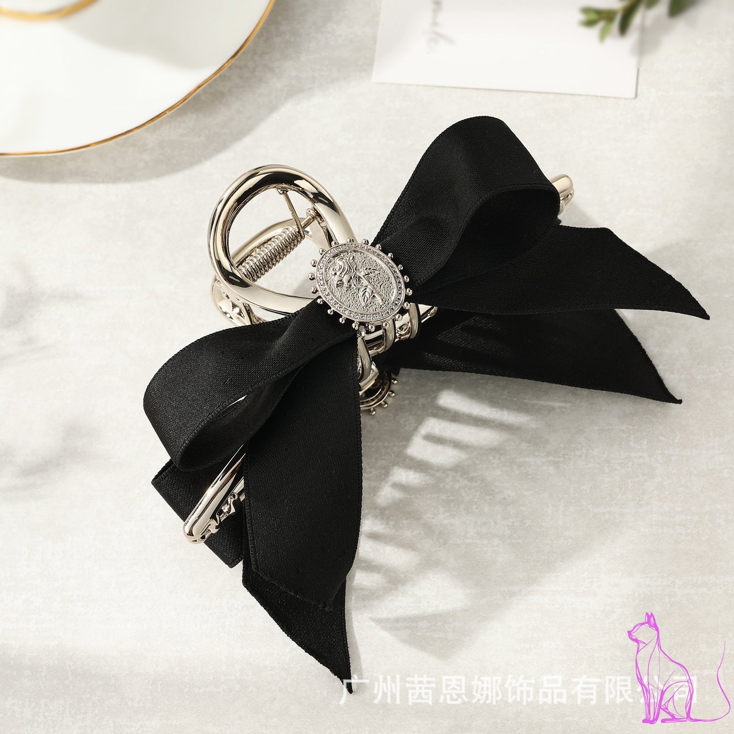 Eden designer rose series small fragrance luxury shark clip exquisite fashion sense butterfly hairpin female.