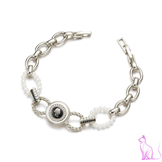 Canadian designer Victoria series elegant and trendy bracelet with European and American style, fashionable and exquisite niche jewelry for women